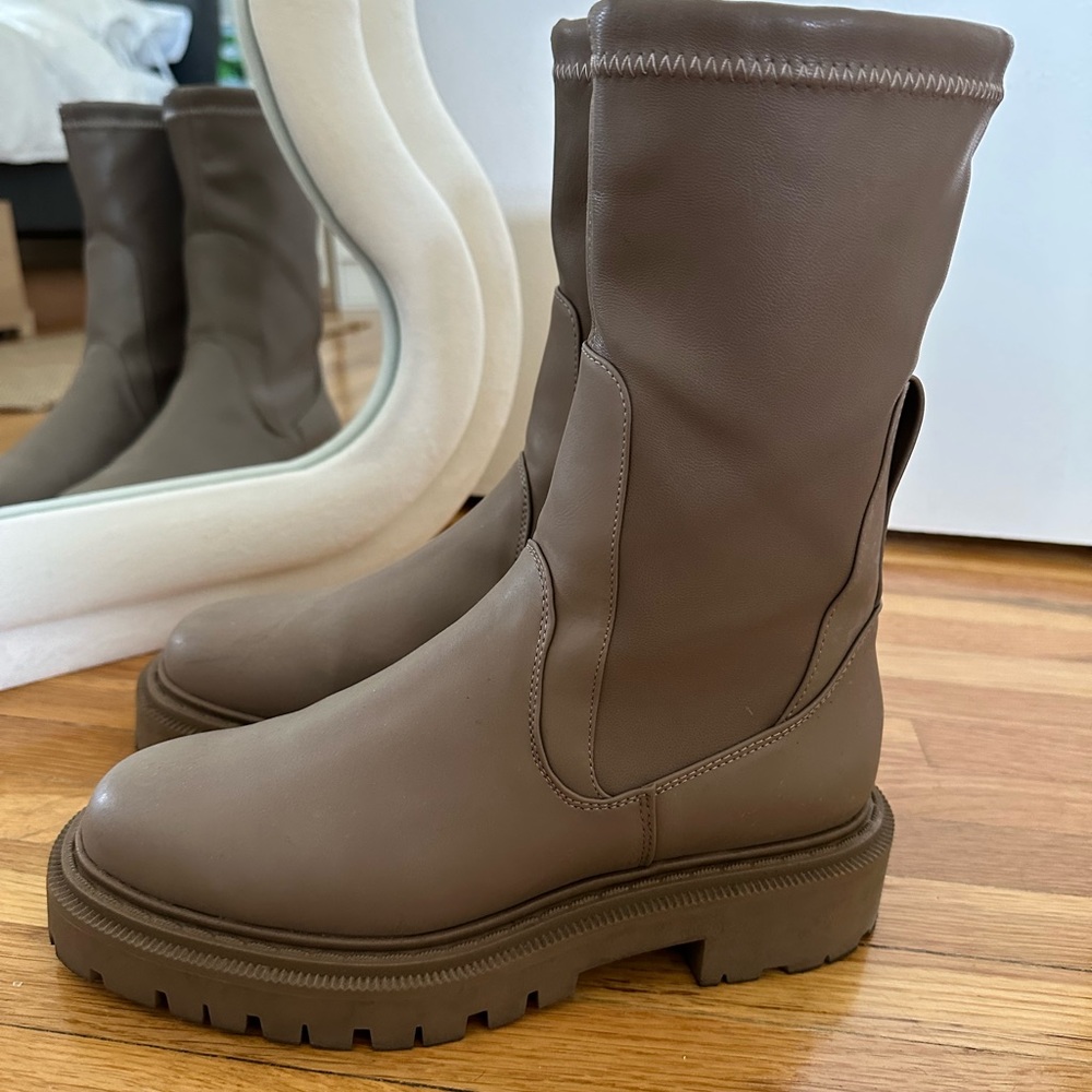 Beige boots H&M